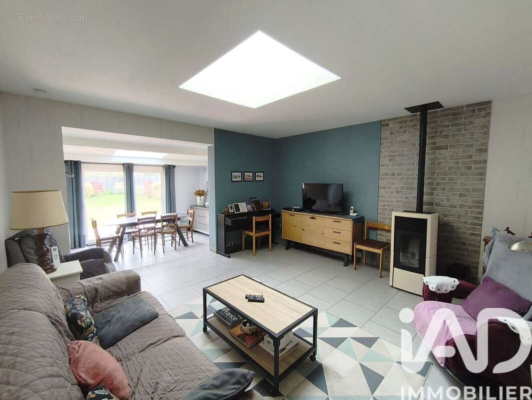 Photo 3 - Maison à CHATENAY-SUR-SEINE