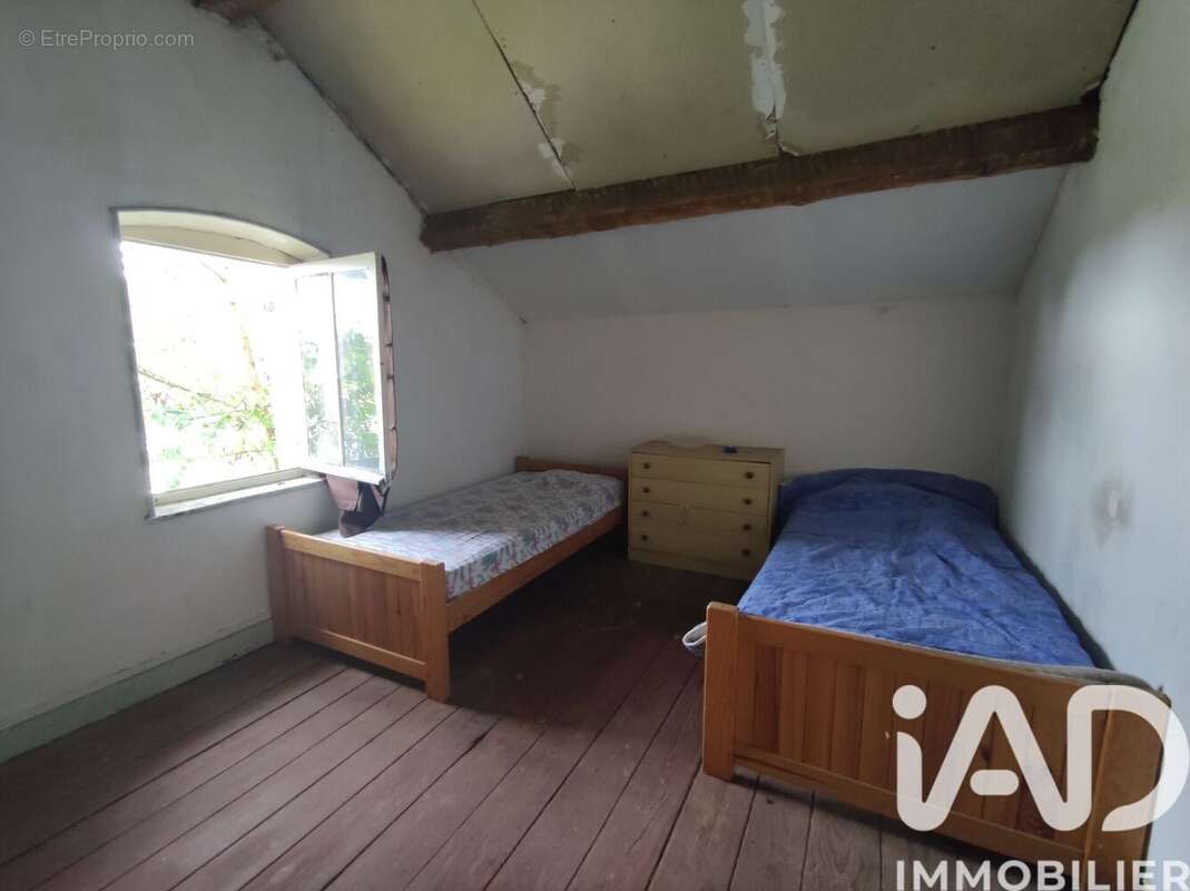 Maison 53 m² à Cronat  - photo 8