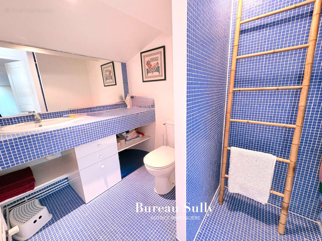 Maison à COUZON-AU-MONT-D'OR