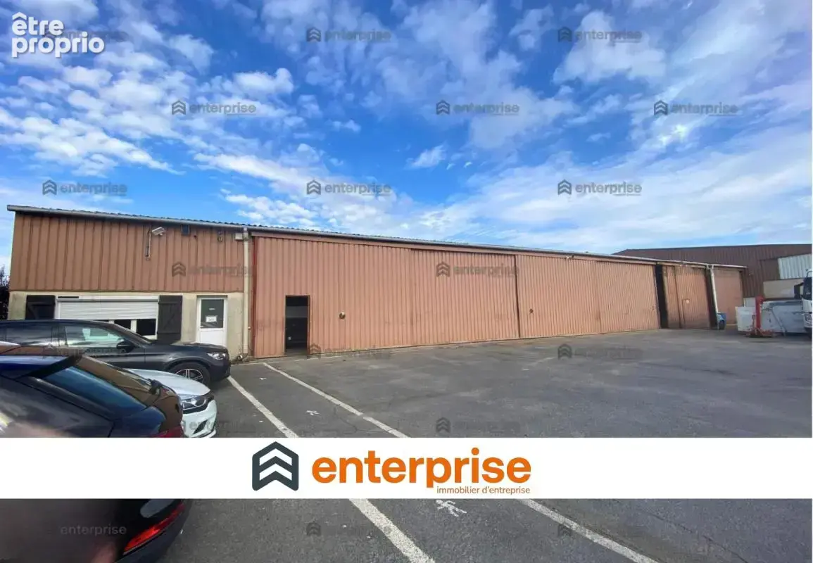 Photo Commerce à Crepy-En-Valois au prix de 330 000€