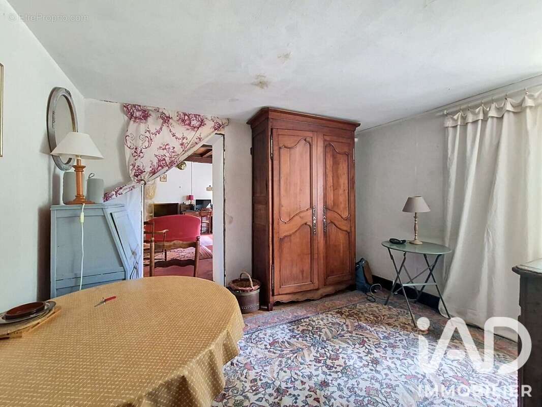 Maison 100 m² à Neuilly-En-Dun  - photo 6