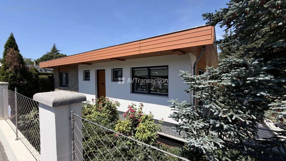 Maison 240 m² à Savines-Le-Lac  - photo 6