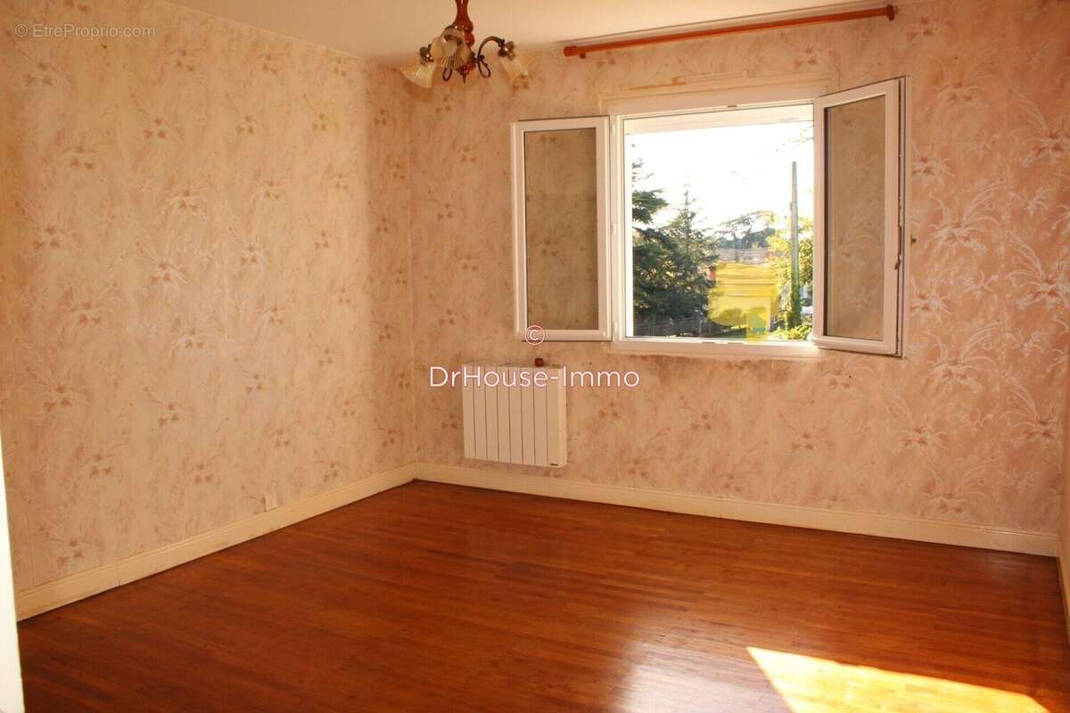 Maison 130 m² à Chabanais  - photo 50
