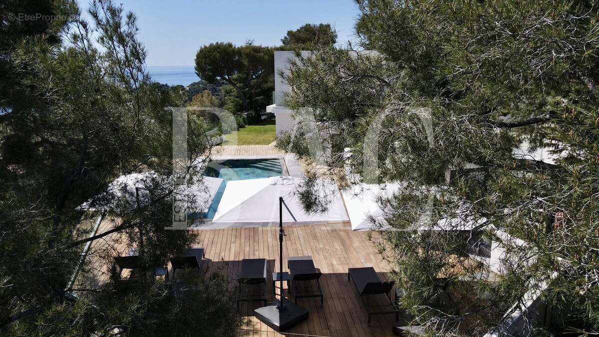 Maison à ROQUEBRUNE-CAP-MARTIN