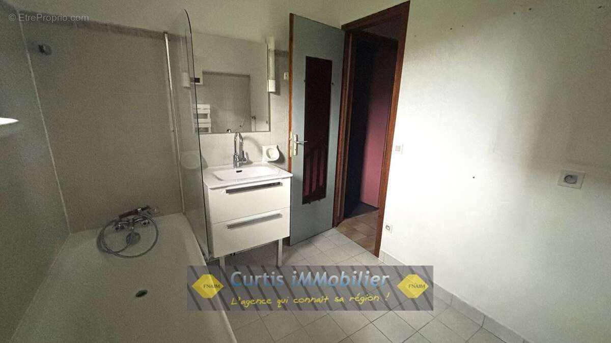 Maison à FRANCHEVILLE