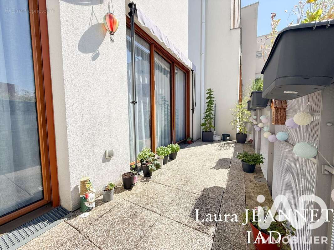 Appartement 81 m² à Cergy  - photo 4