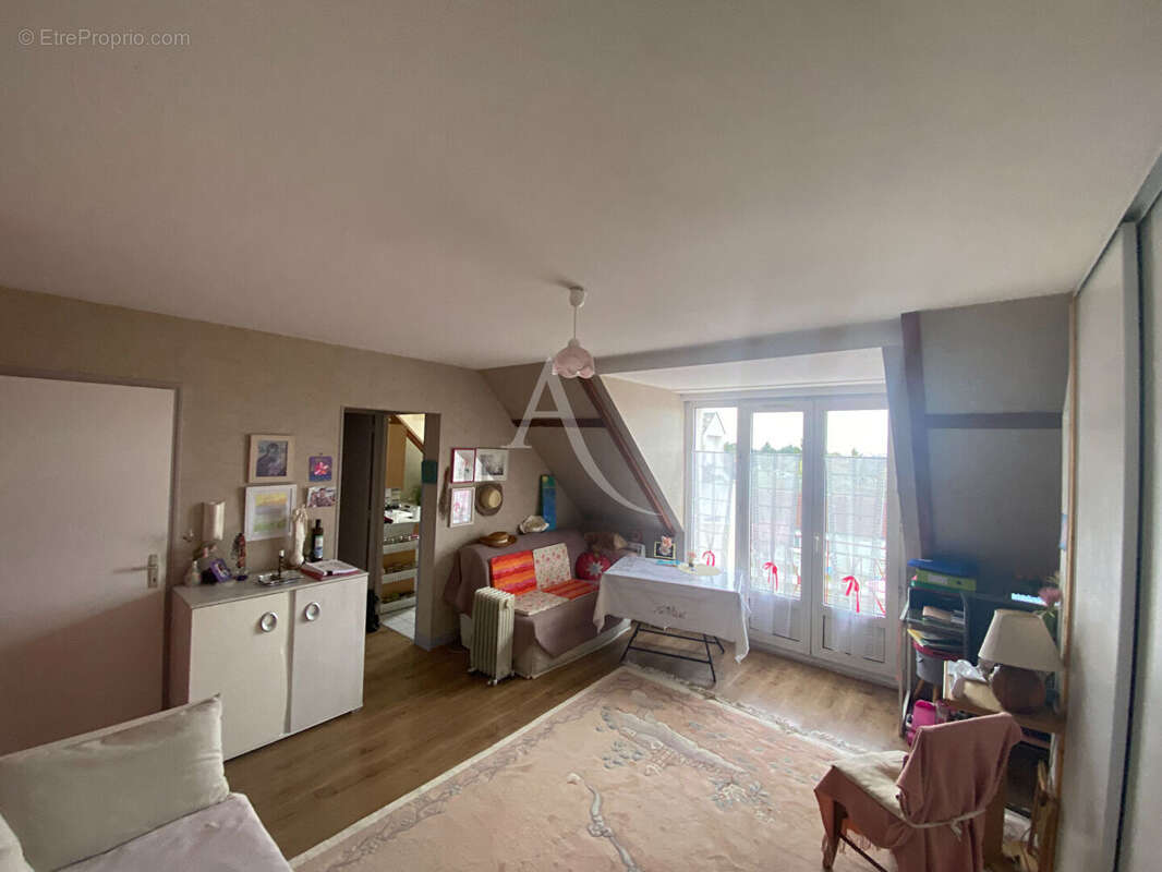 Appartement à CHATEAUNEUF-SUR-LOIRE