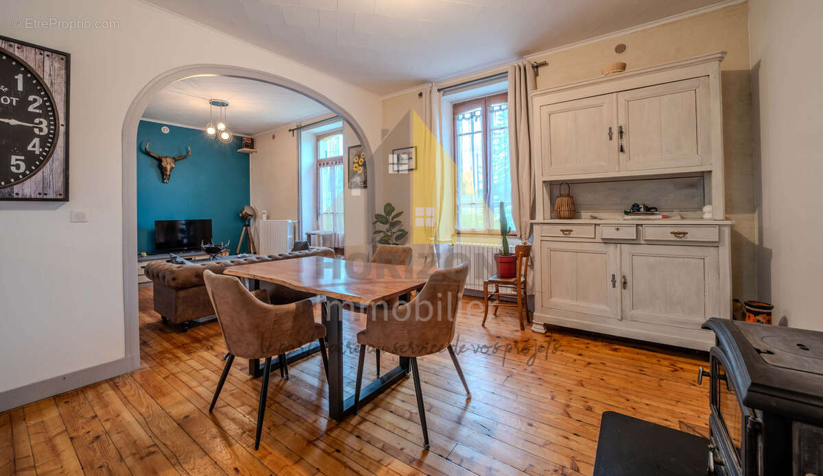 Maison à LONS-LE-SAUNIER