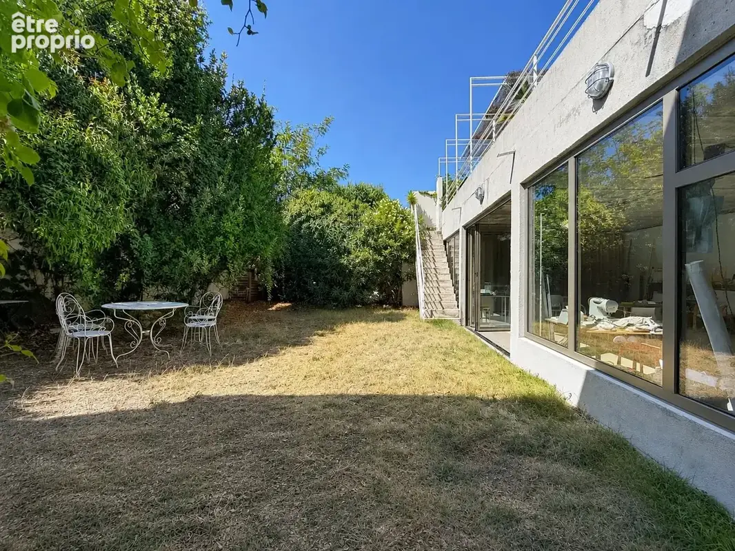 Maison d'architecte et appartement 2 pièces - Timone - photo 2