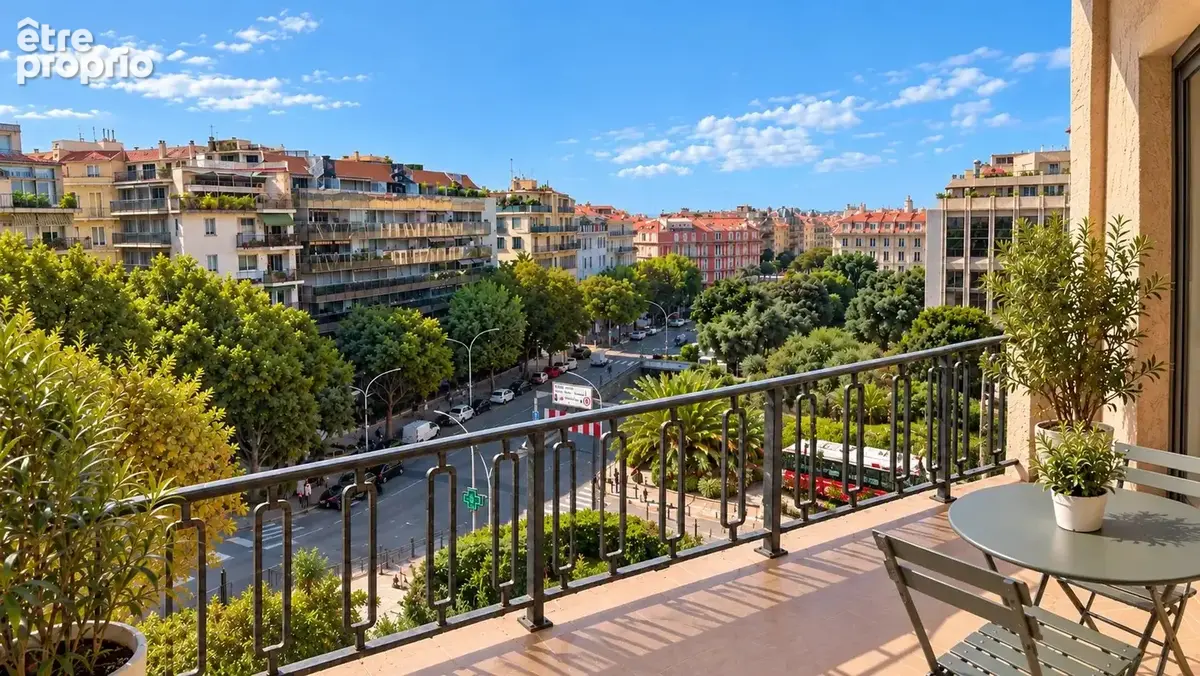 Nice - Dubouchage - Exceptionnel 3 pièces en dernier étage, entièrement rénové et meublé avec terrasse et balcons - photo 2