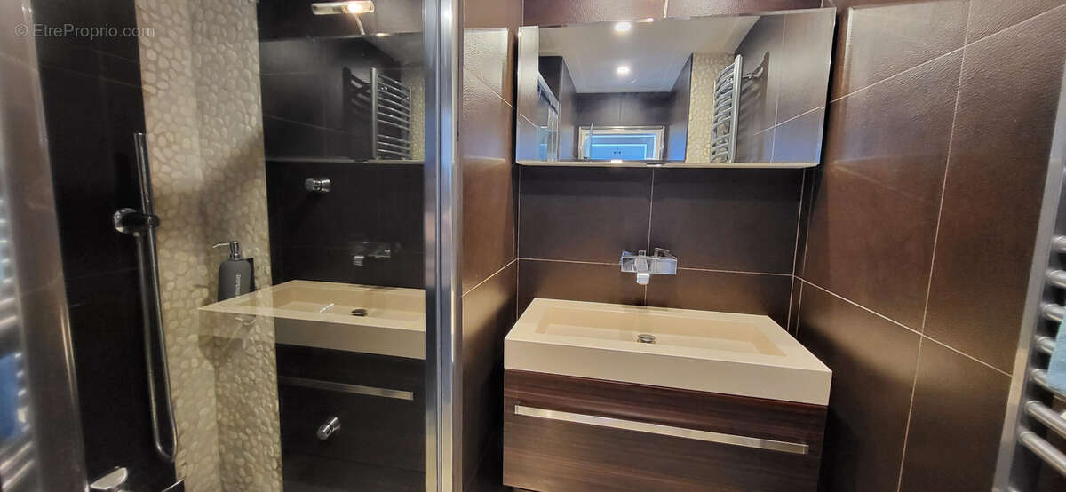 Appartement à VILLENEUVE-LOUBET