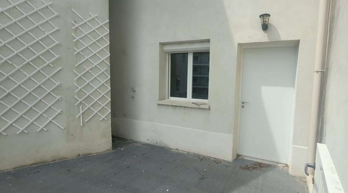 Appartement à SAINT-PAUL-TROIS-CHATEAUX