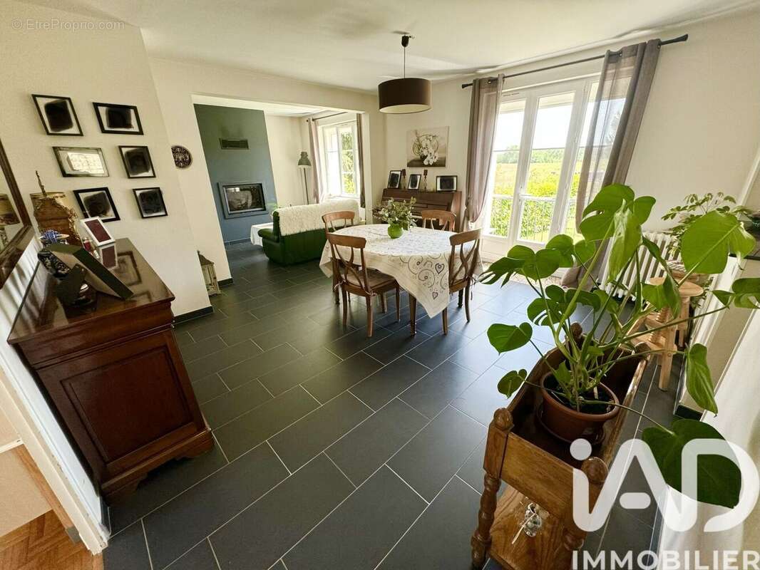 Photo 5 - Maison à SAINT-HILAIRE-SAINT-MESMIN