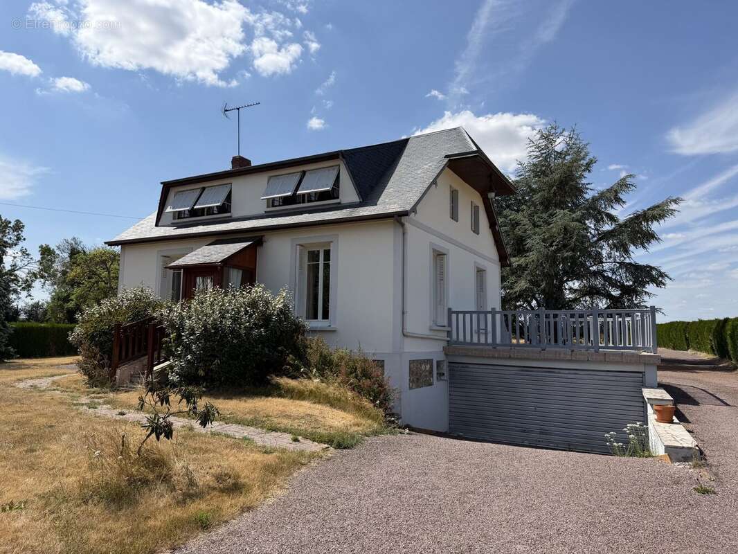Maison à BERNAY