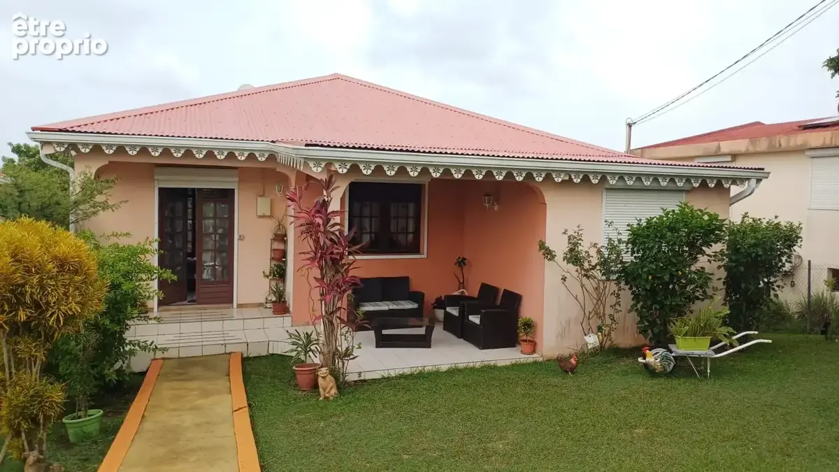 Maison 5 pièces 110 m² à vendre à Schoelcher (97233) - photo 2