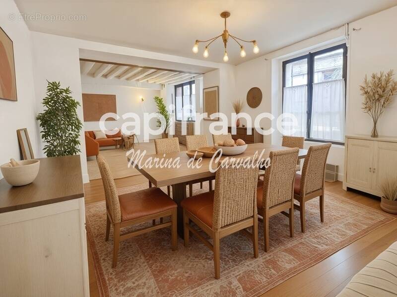 Maison à NEAUPHLE-LE-CHATEAU