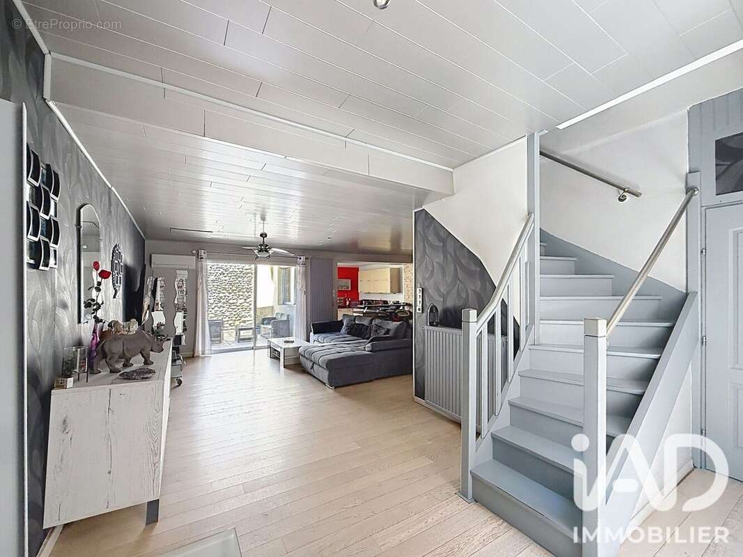 Photo 2 - Maison à BOURG-DE-PEAGE