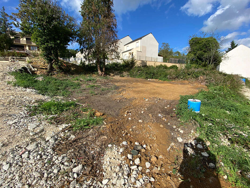 Terrain 480 m² - Zone UR2 - photo 2