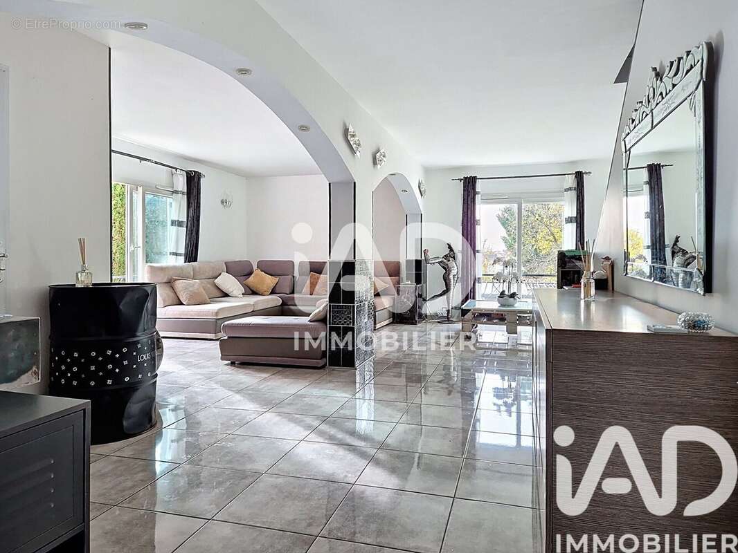 Photo 3 - Maison à MONTGERON