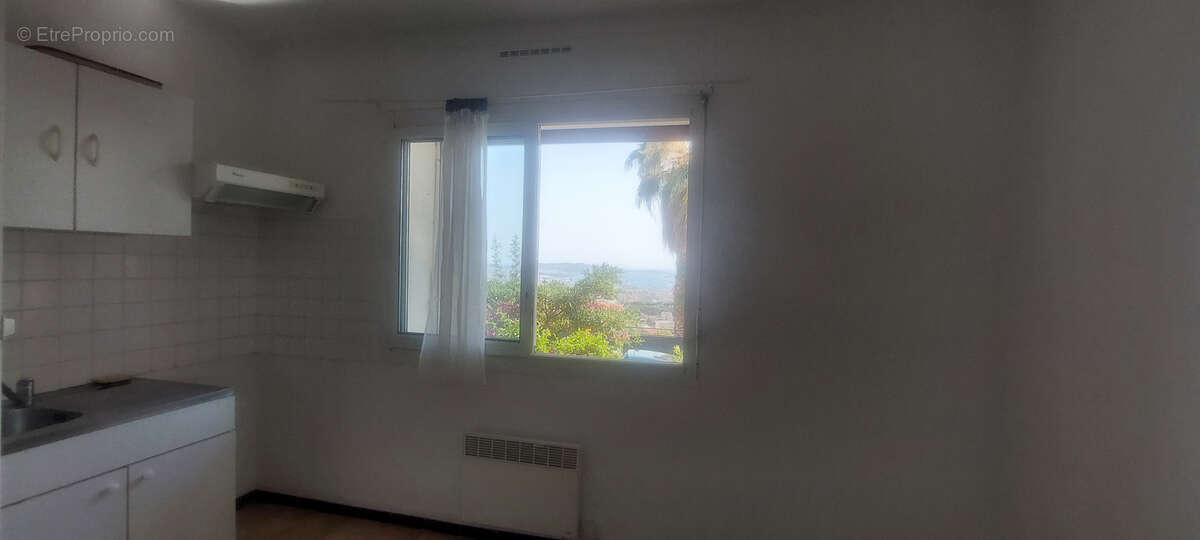 Toulon - bas faron appartement de type 2 vue mer - photo 7