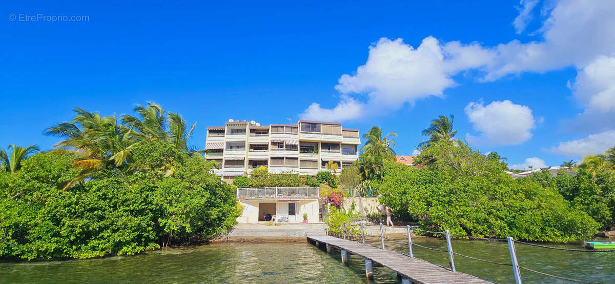 Appartement à LES TROIS-ILETS