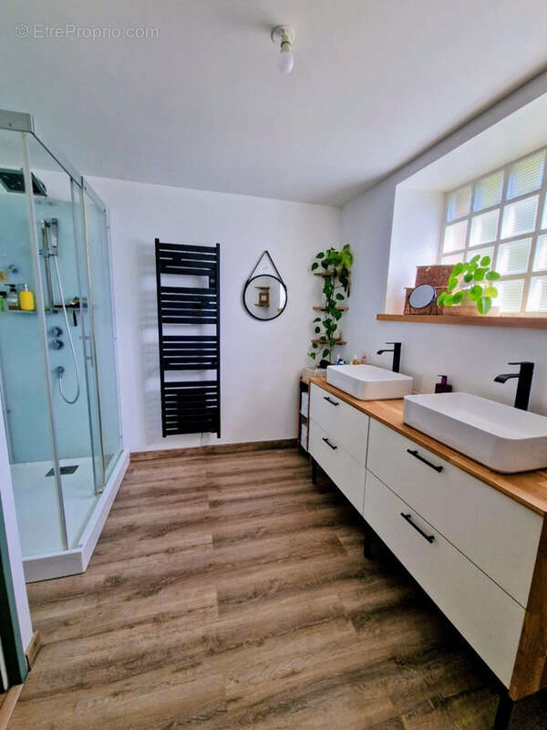 Maison à SAINT-JUST-SUR-VIAUR