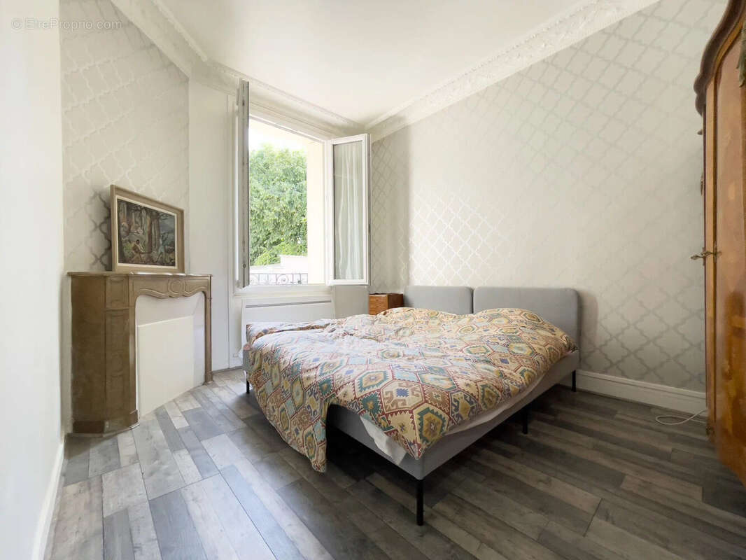 Appartement à LE PERREUX-SUR-MARNE