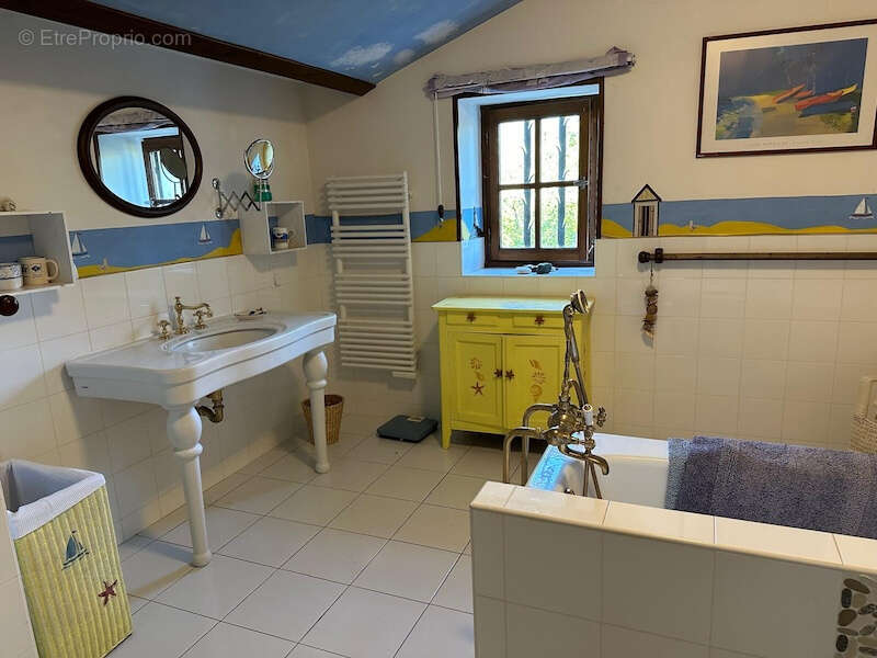 Maison à BOUTEILLES-SAINT-SEBASTIEN