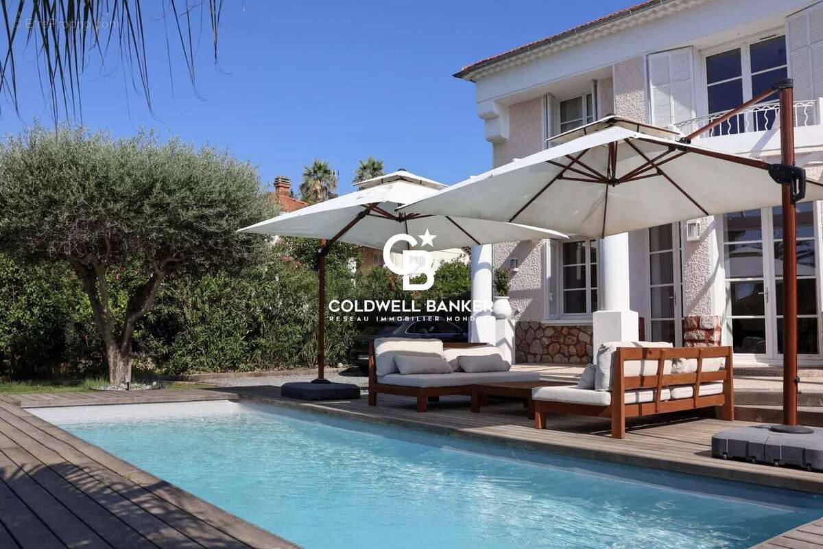 Villa rénovée avec piscine à proximité du centre-ville - 83400 Hyères Les Palmiers - photo 5