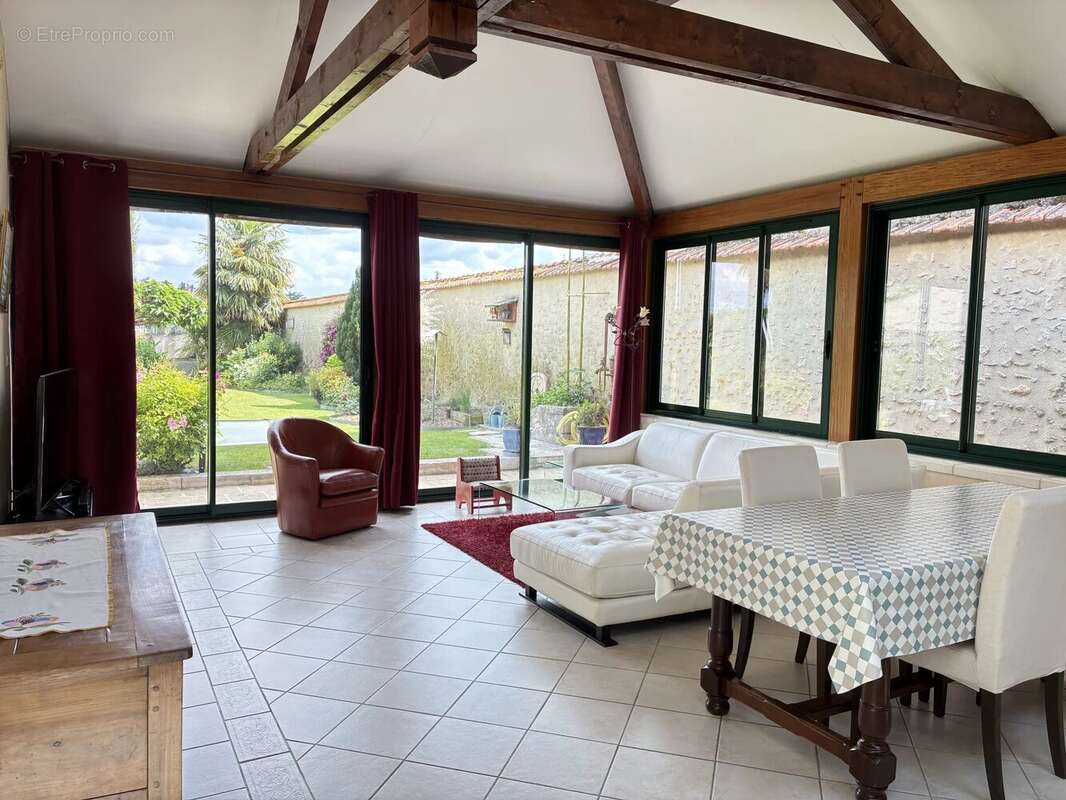 Maison à SAINT-SAVIN