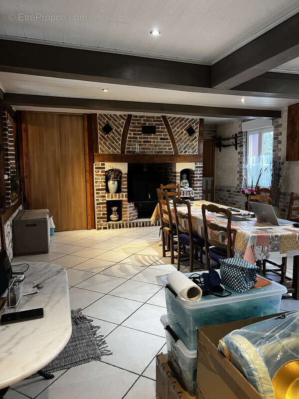 Maison à NEUFCHATEL-EN-BRAY