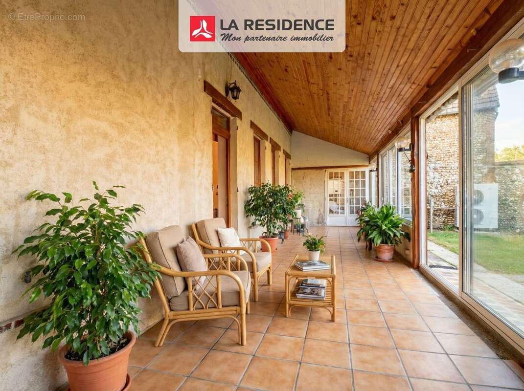 Maison 200 m² à Anet  - photo 4