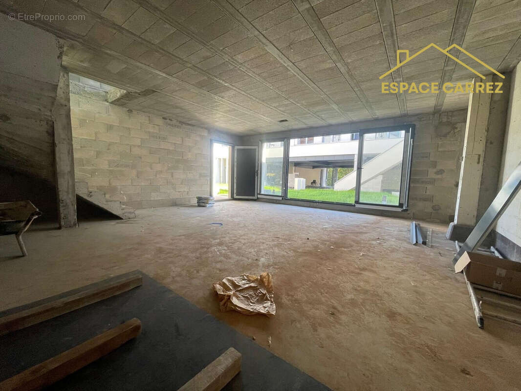 Maison à SAINT-MAUR-DES-FOSSES