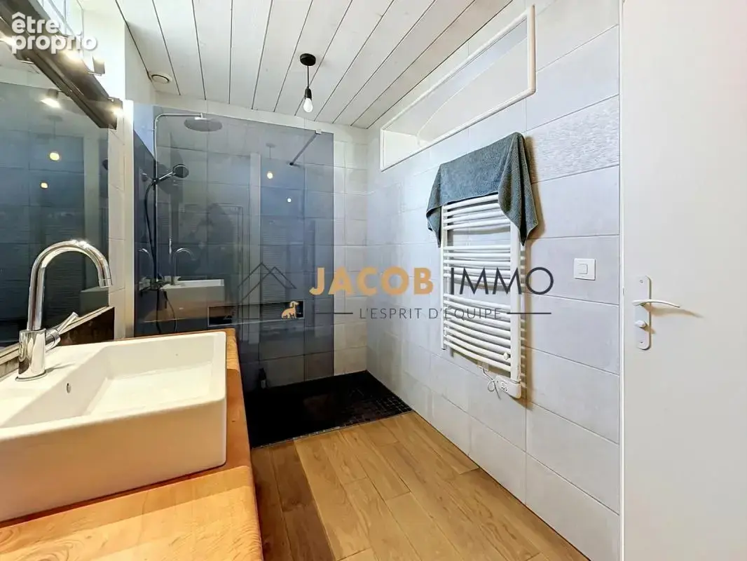 Maison-Appartement lumineuse avec rooftop, jardin et vue dégagée sur Saint-Renan - photo 7