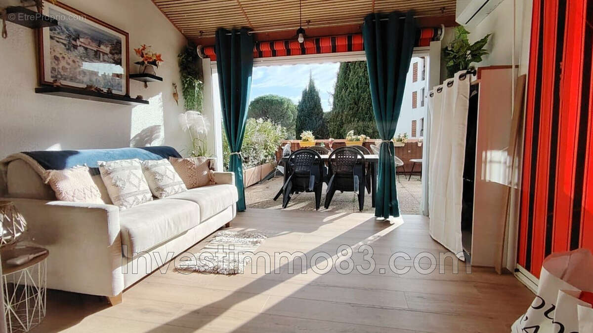 Appartement à HYERES