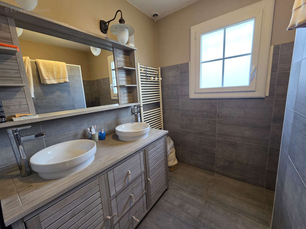 Maison à ROUSSILLON