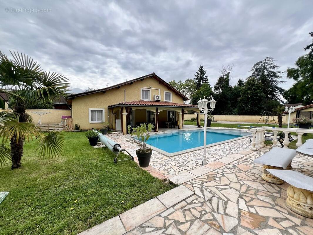 Maison à CHARVIEU-CHAVAGNEUX