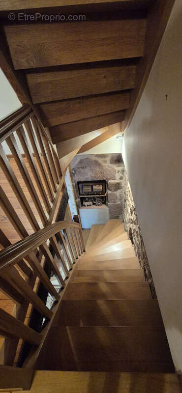 Maison à SAINT-CHRISTOPHE-VALLON