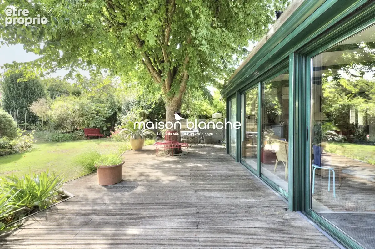 Maison 6 pièces 206 m² à vendre à Les Ponts-De-Ce (49130) - photo 9