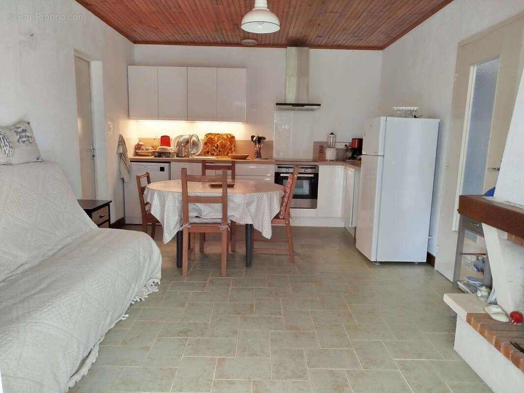 Maison à LA BREE-LES-BAINS