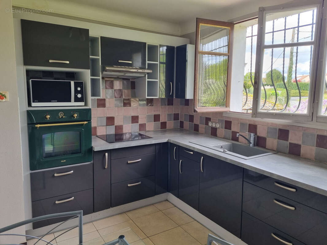 Maison à NEUVY-SAINT-SEPULCHRE