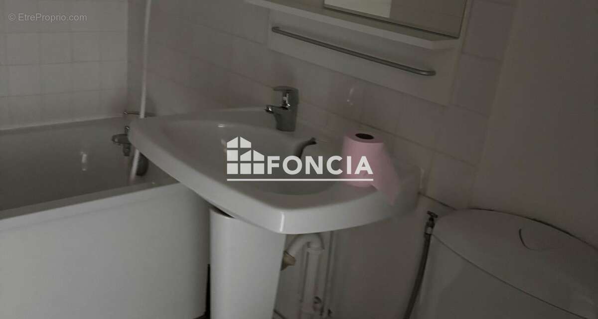 Appartement à MONT-SAINT-AIGNAN