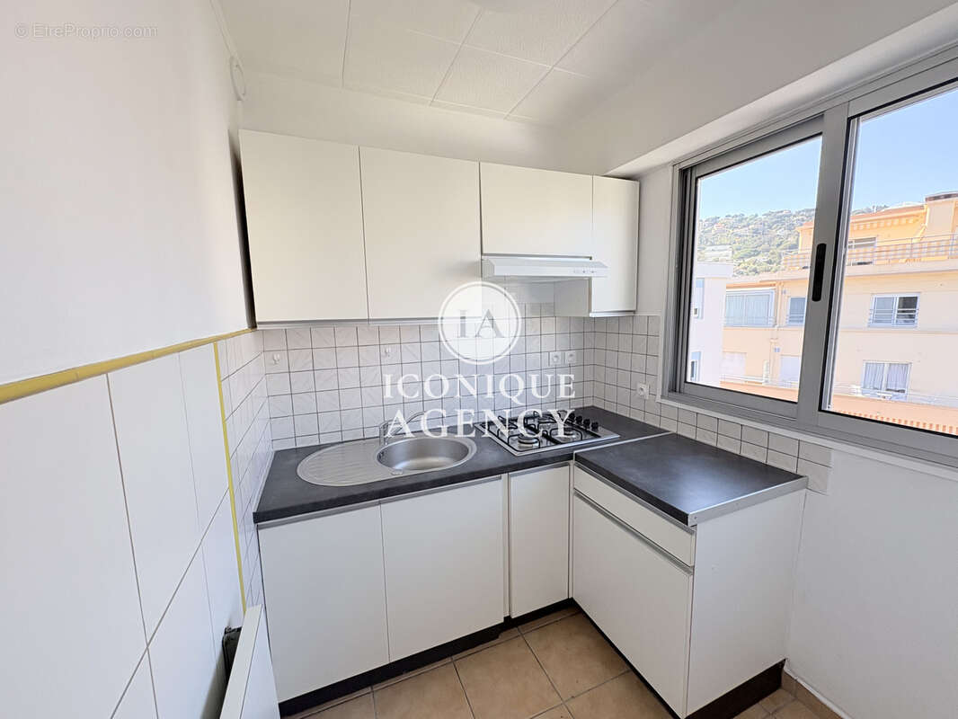Appartement à VALLAURIS