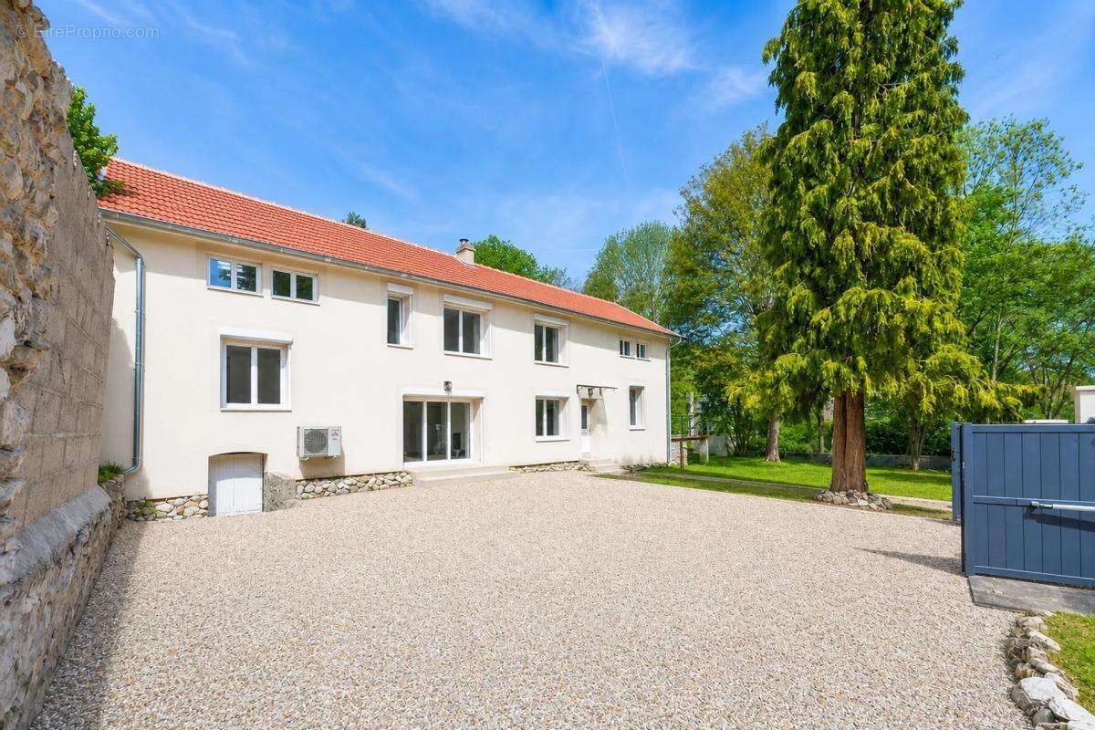 Maison rénovée de 192 m² à Neauphle-le-Vieux - photo 16