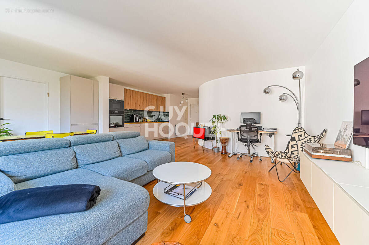 Appartement à PARIS-20E