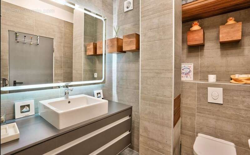 Appartement à PARIS-2E