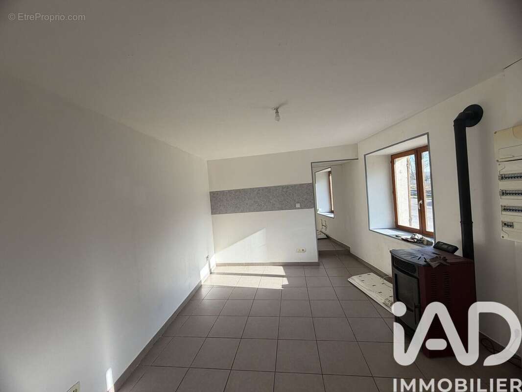 Maison 155 m² à Gudmont-Villiers  - photo 3