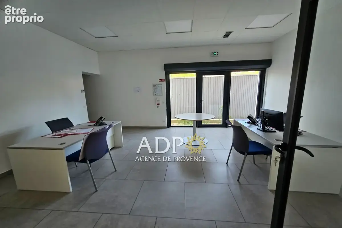 Commerce 125 m² à vendre à Callian (83440) - photo 4
