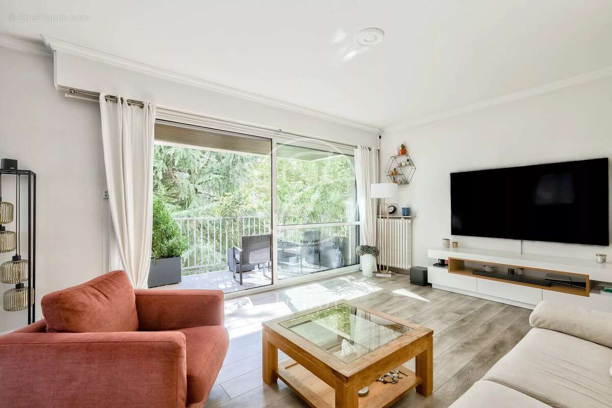 Appartement à GARCHES