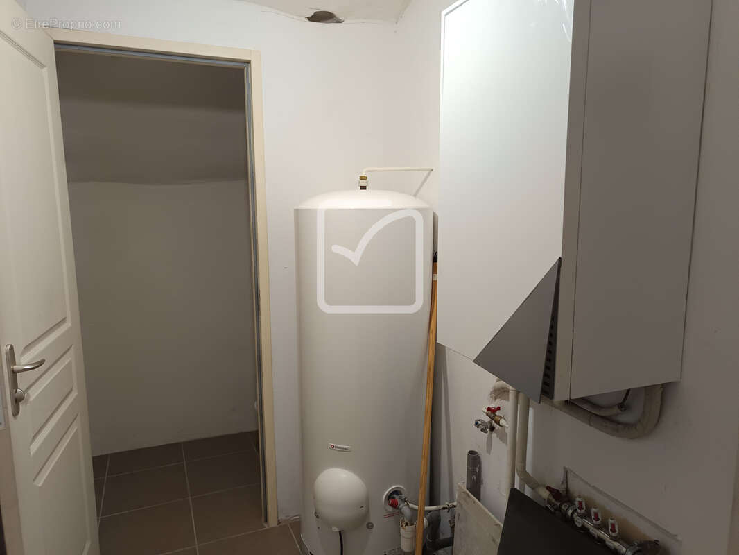 Appartement à SAINT-MAURICE-D'IBIE